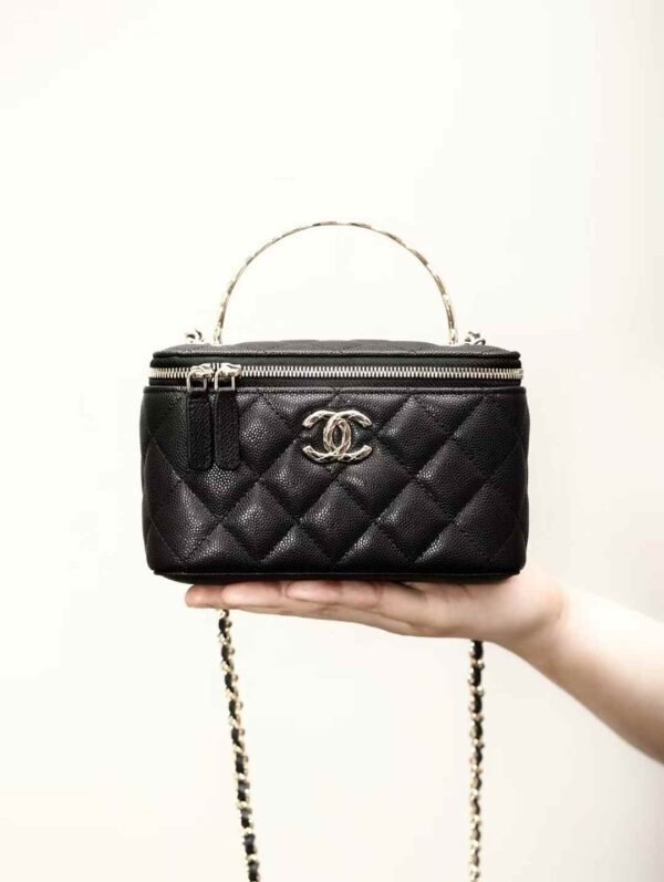 CHANEL Chain makeup bag