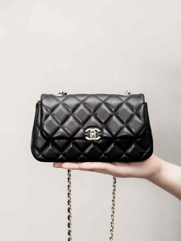 CHANEL FLAP PHONE HOLDER WITH CHAIN