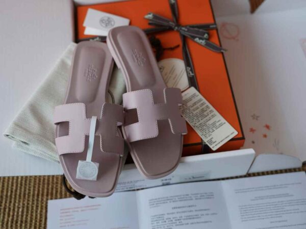 HERMES  ORAN EPSOM Slippers