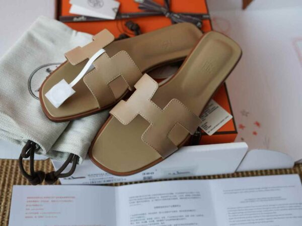 HERMES  ORAN EPSOM Slippers