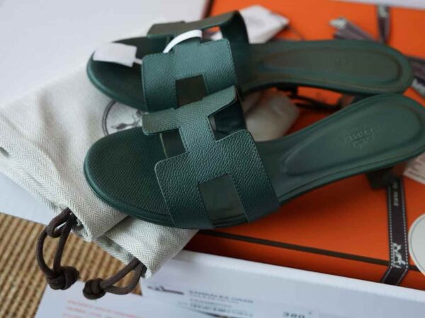 HERMES  ORAN EPSOM Slippers