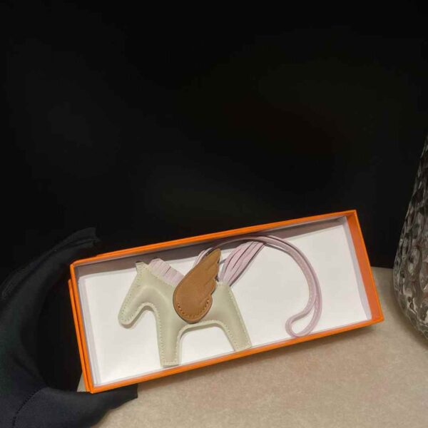 HERMES Hanging accessories (contact customer service to confirm the color when placing an order)