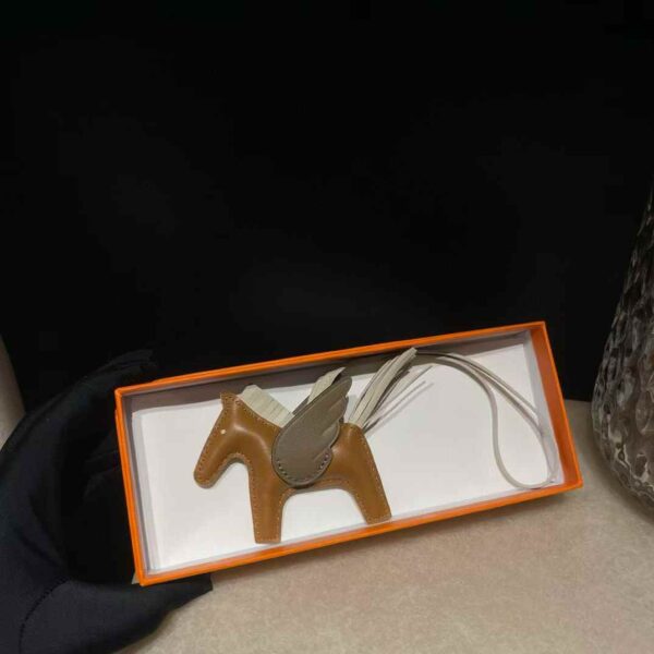 HERMES Hanging accessories (contact customer service to confirm the color when placing an order)