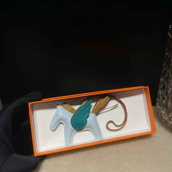 HERMES Hanging accessories (contact customer service to confirm the color when placing an order)