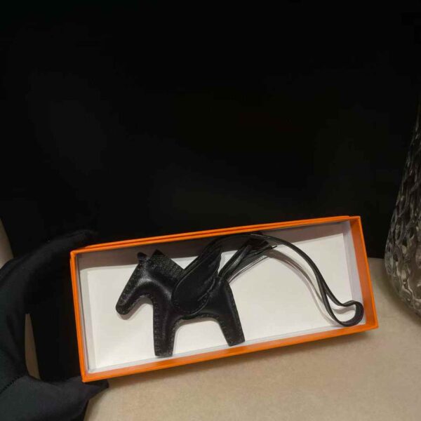 HERMES Hanging accessories (contact customer service to confirm the color when placing an order)