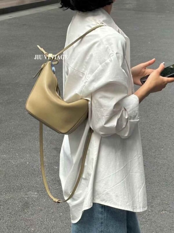LOEWE  Hammock hobo in classic calfskin
