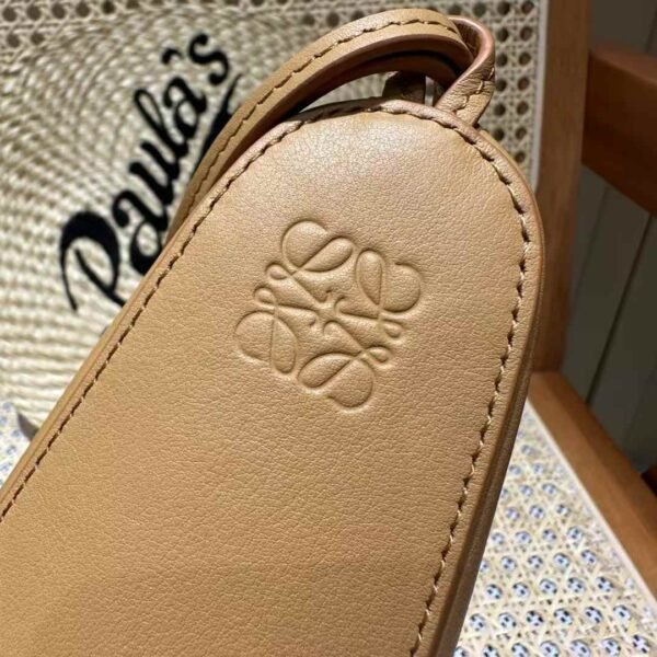 LOEWE  Hammock hobo in classic calfskin