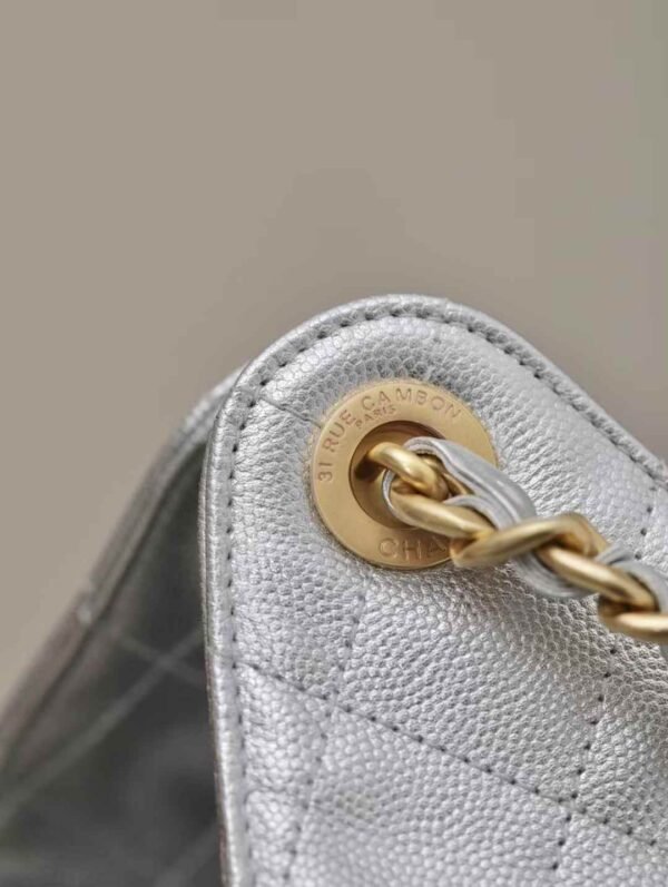 CHANEL 25 Small Handbag