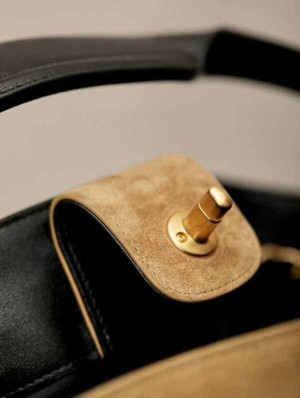 CHANEL Small Shopping Bag