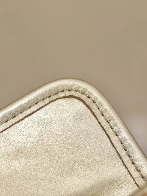 CHANEL Mini Flap Bag
