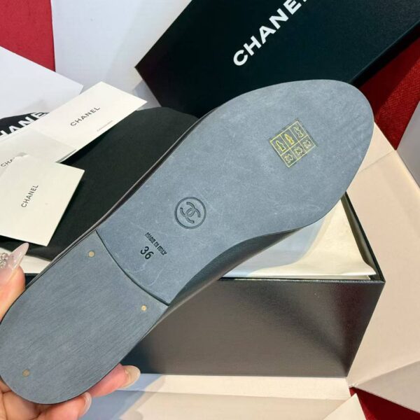 CHANEL Flat-soled casual shoes