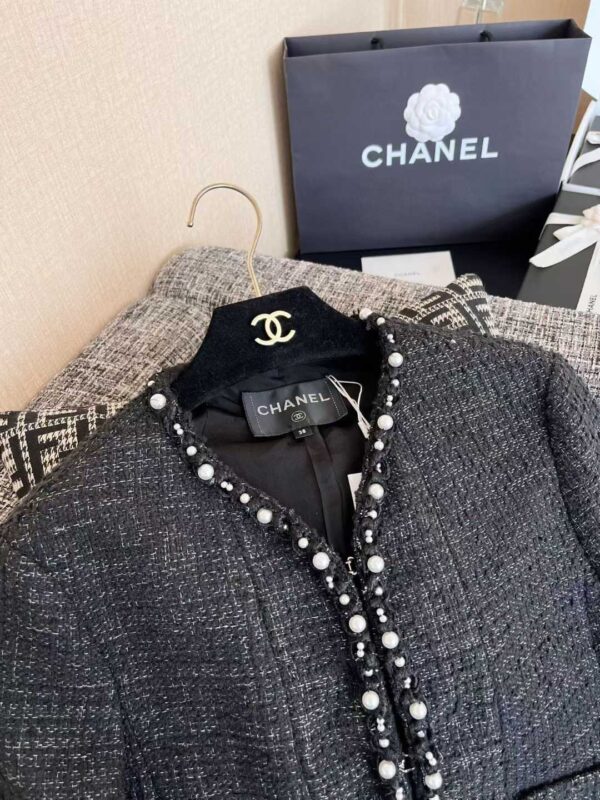 CHANEL Jacket
