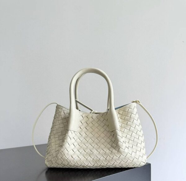 Bottega Veneta Pinacoteca