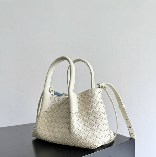 Bottega Veneta Pinacoteca