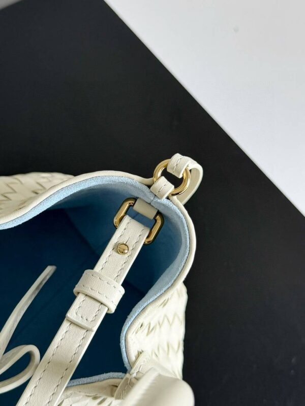 Bottega Veneta Pinacoteca