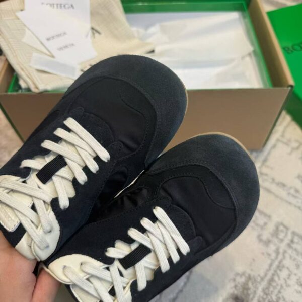 𝐁𝐨𝐭𝐭𝐞𝐠𝐚 𝐕𝐞𝐧𝐞𝐭𝐚  𝐎𝐫𝐛𝐢𝐭 𝐅𝐥𝐚𝐬𝐡 Sneakers