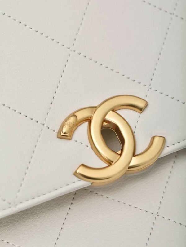 CHANEL Shopping Bag