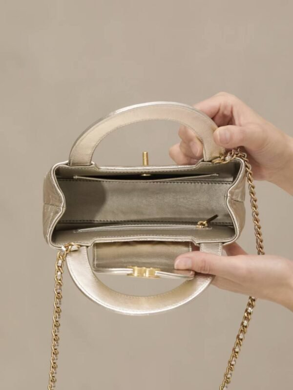CHANEL 25P  Shopping Bag