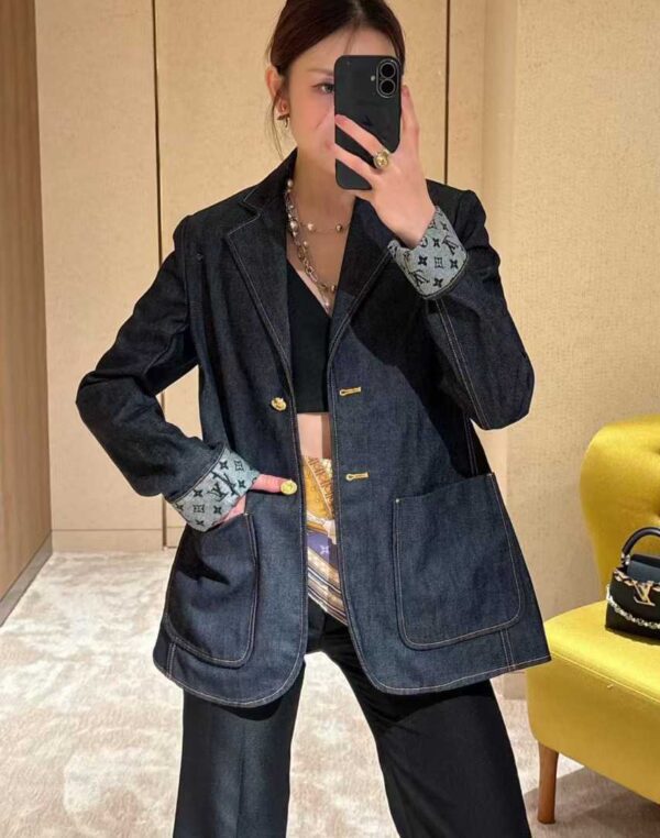 LOUIS VUITTON Cowboy