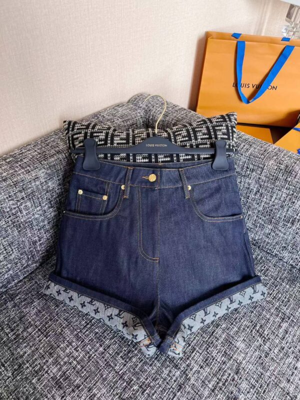 LOUIS VUITTON Denim shorts