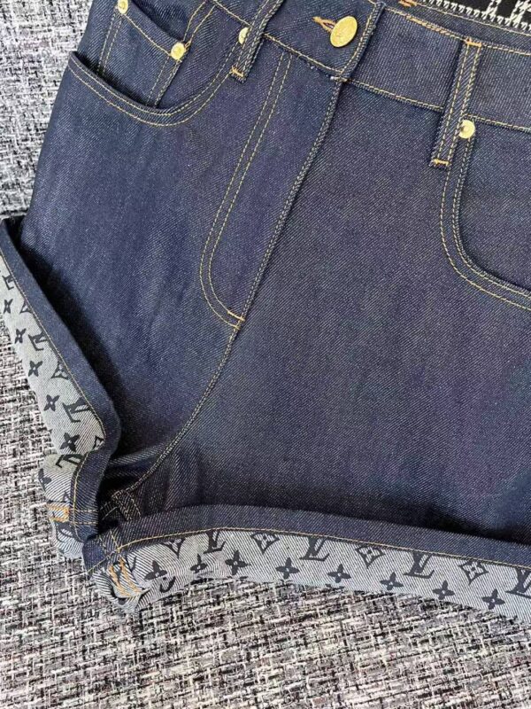 LOUIS VUITTON Denim shorts