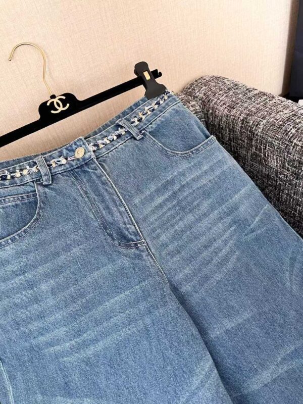 CHANEL Jeans