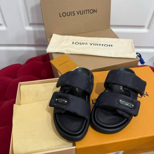 LV 2025 POLL Slippers