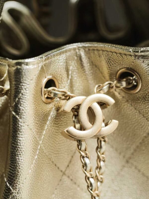 CHANEL 25 Small Handbag