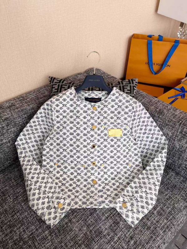 LOUIS VUITTON 25 New jacket