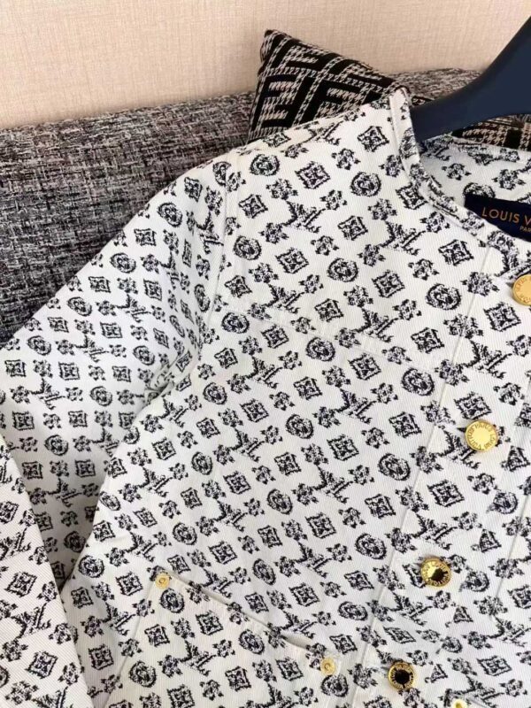 LOUIS VUITTON 25 New jacket