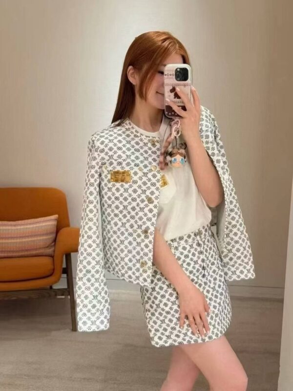 LOUIS VUITTON 25 New jacket