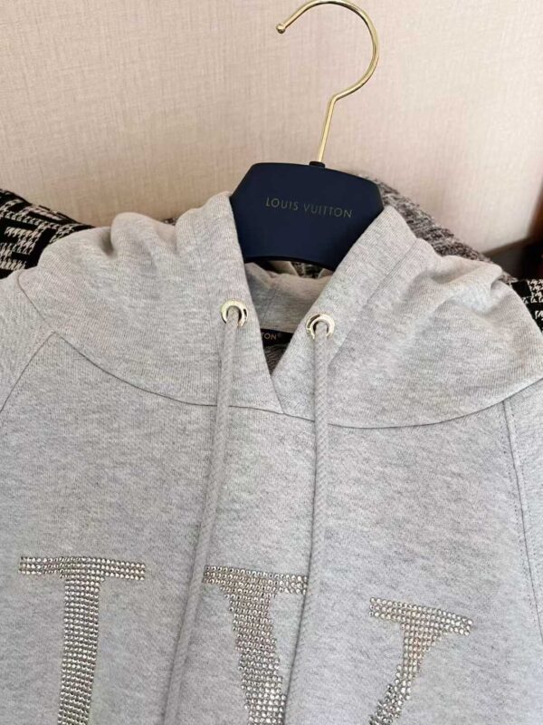 LOUIS VUITTON 25 New sweatshirt
