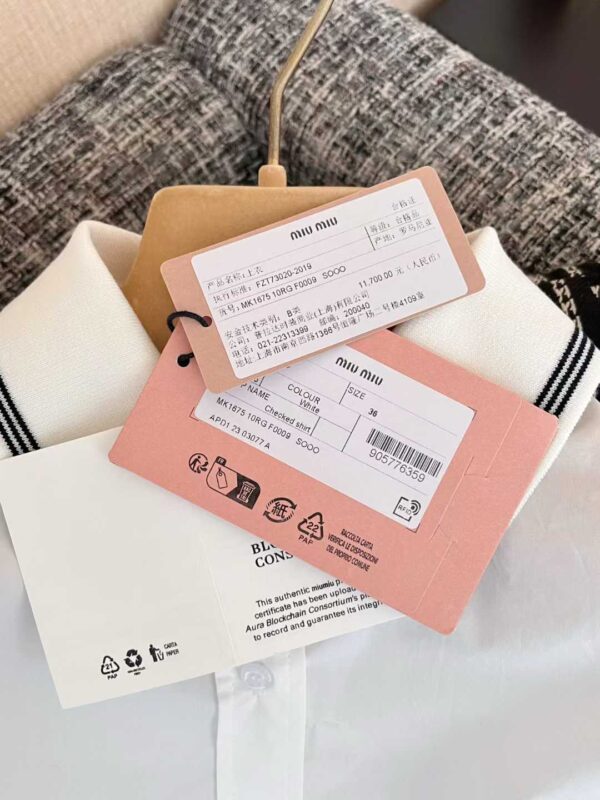 MIUMIU 25 spring and summer shirts + short skirts