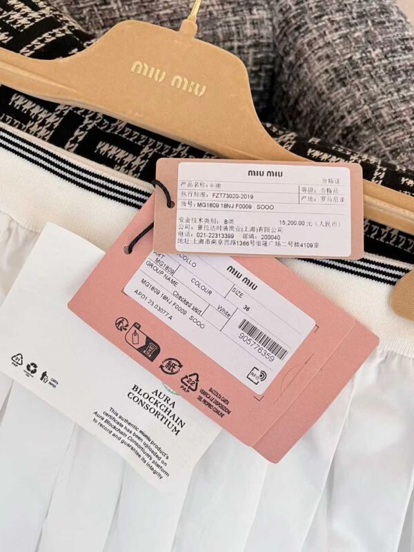 MIUMIU 25 spring and summer shirts + short skirts