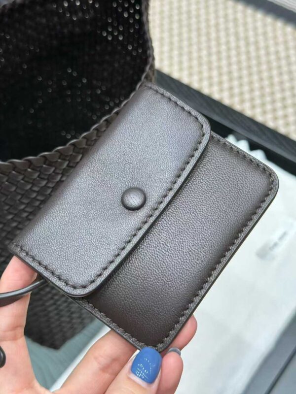 THE ROW   Weave tote bags