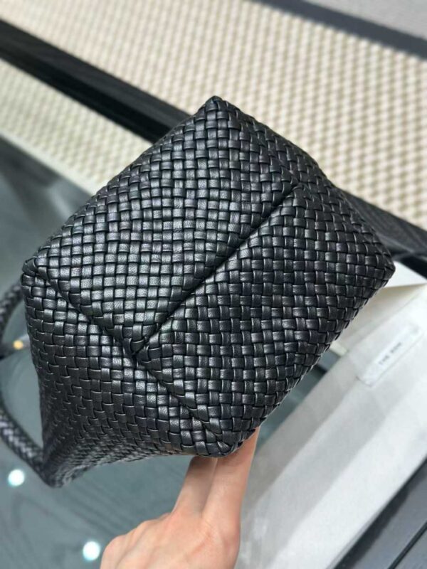 THE ROW   Weave tote bags