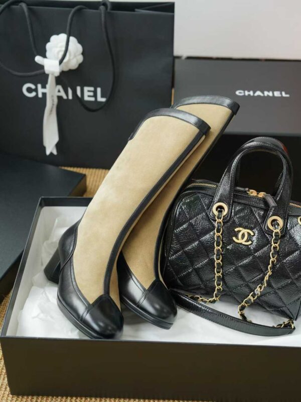 CHANEL New boots for autumn and winter