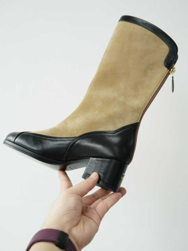 CHANEL New boots for autumn and winter