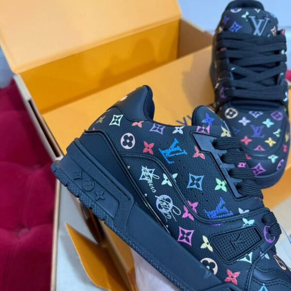 LV TRAINER Sneakers