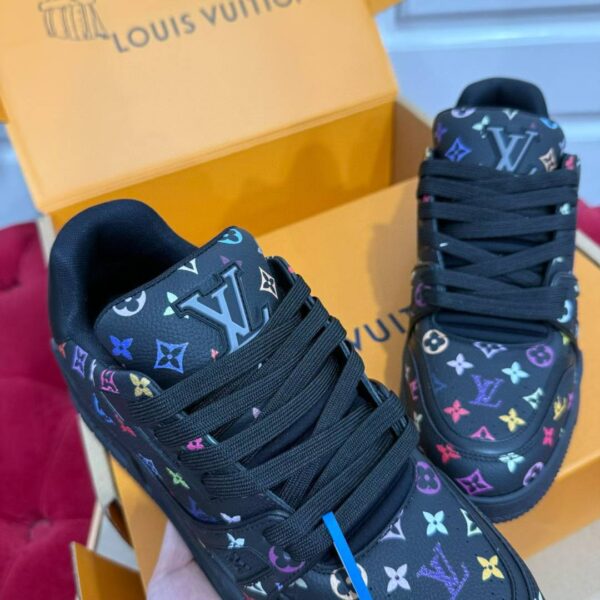LV TRAINER Sneakers