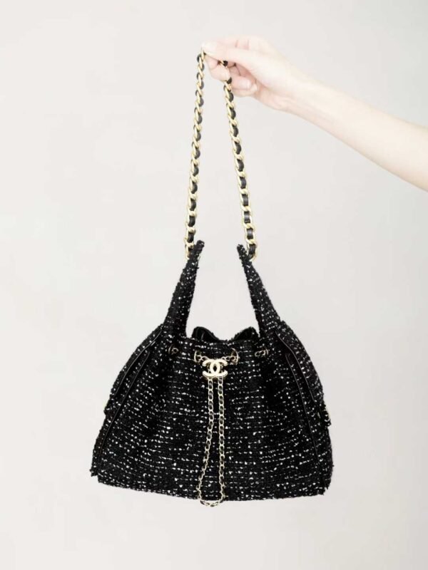 CHANEL 25 Small Handbag