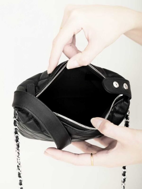 CHANEL 25B Clutch with chain