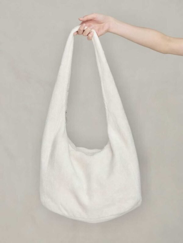 CHANEL 25M COCO BAECH BAG