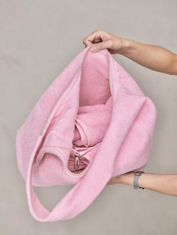 CHANEL 25M COCO BAECH BAG