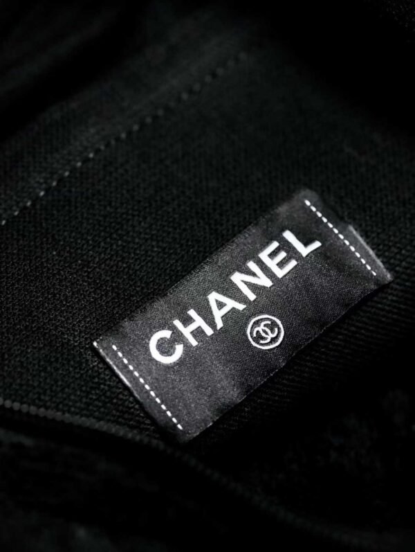 CHANEL 25M COCO BAECH BAG