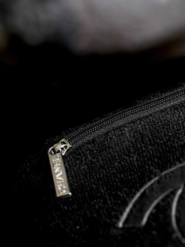 CHANEL 25M COCO BAECH BAG