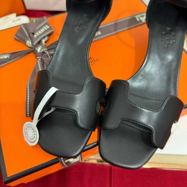 HERMES Sandals
