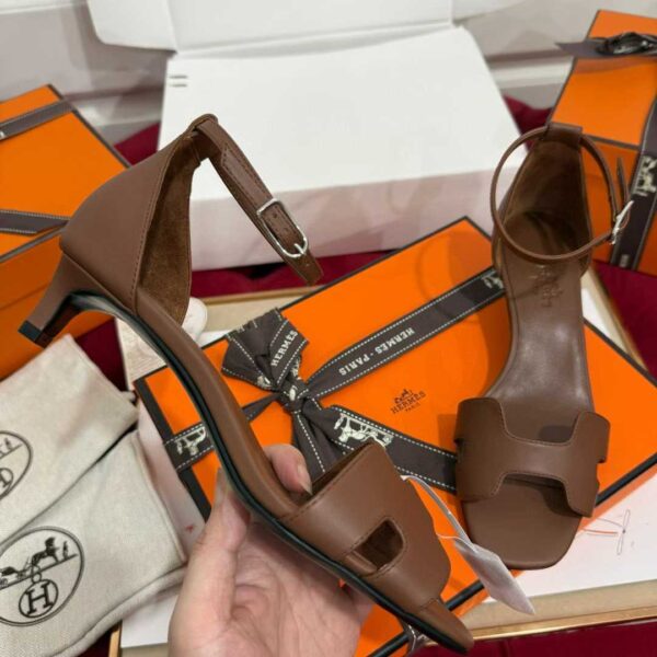 HERMES Sandals
