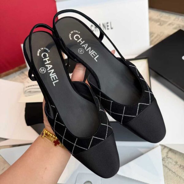 CHANEL 25C Ballet shoes