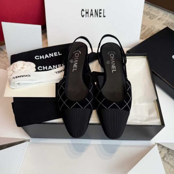 CHANEL 25C Ballet shoes